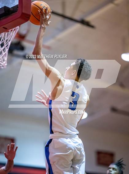 Thumbnail 2 in St. Pauls vs Red Springs (SAC Conference Championship) photogallery.