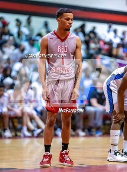 Thumbnail 3 in St. Pauls vs Red Springs (SAC Conference Championship) photogallery.