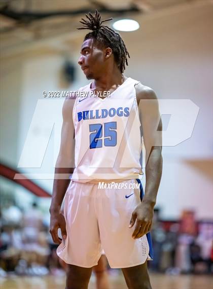 Thumbnail 1 in St. Pauls vs Red Springs (SAC Conference Championship) photogallery.