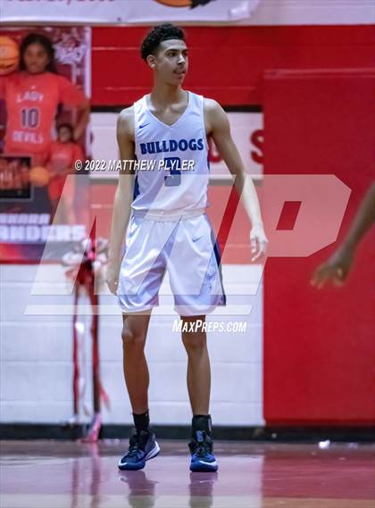 Thumbnail 2 in St. Pauls vs Red Springs (SAC Conference Championship) photogallery.