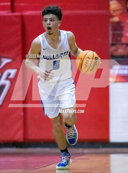 Thumbnail 3 in St. Pauls vs Red Springs (SAC Conference Championship) photogallery.