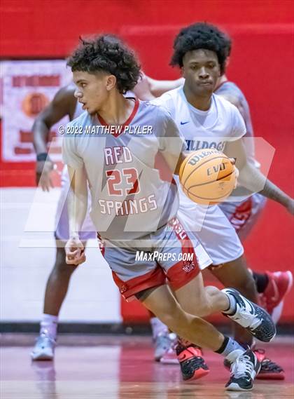 Thumbnail 3 in St. Pauls vs Red Springs (SAC Conference Championship) photogallery.