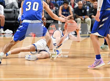 Thumbnail 2 in Lipan vs Mumford (UIL 2A State Semifinal) photogallery.