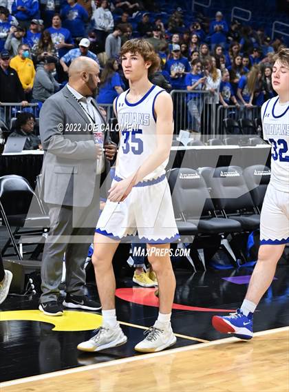 Thumbnail 2 in Lipan vs Mumford (UIL 2A State Semifinal) photogallery.