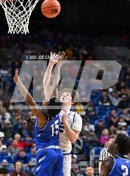 Thumbnail 3 in Lipan vs Mumford (UIL 2A State Semifinal) photogallery.
