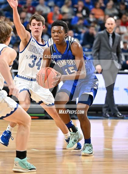 Thumbnail 3 in Lipan vs Mumford (UIL 2A State Semifinal) photogallery.