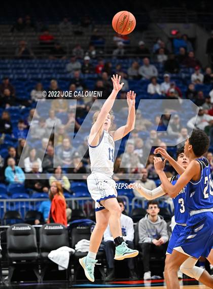 Thumbnail 2 in Lipan vs Mumford (UIL 2A State Semifinal) photogallery.