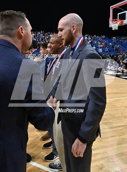 Thumbnail 3 in Lipan vs Mumford (UIL 2A State Semifinal) photogallery.