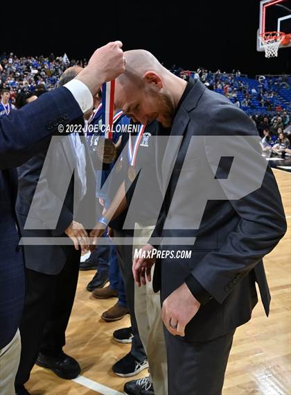 Thumbnail 2 in Lipan vs Mumford (UIL 2A State Semifinal) photogallery.
