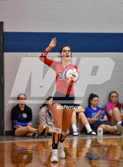 Thumbnail 3 in Hoxie vs. Baptist Prep (AAA 3A 1st Round Playoff) photogallery.