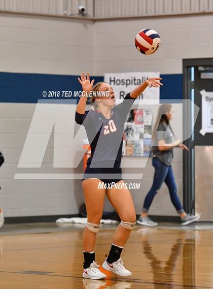 Thumbnail 2 in Hoxie vs. Baptist Prep (AAA 3A 1st Round Playoff) photogallery.
