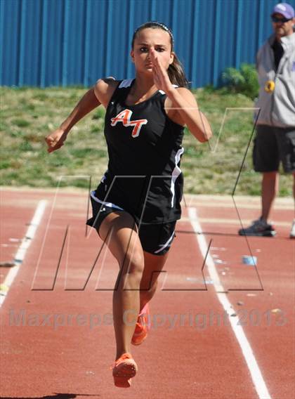 Thumbnail 2 in 55th Bloomfield Invitational photogallery.