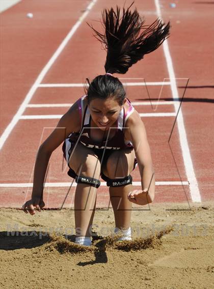 Thumbnail 3 in 55th Bloomfield Invitational photogallery.