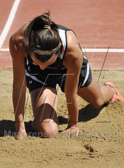 Thumbnail 2 in 55th Bloomfield Invitational photogallery.