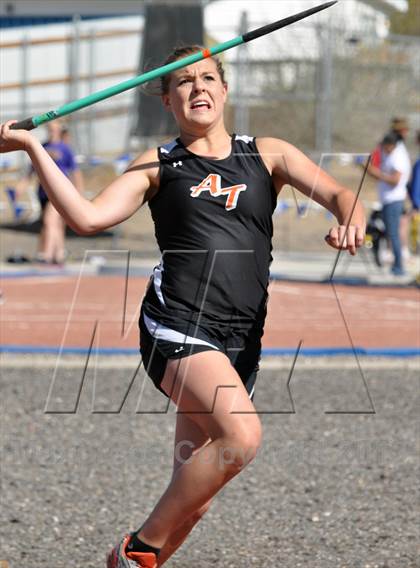 Thumbnail 2 in 55th Bloomfield Invitational photogallery.