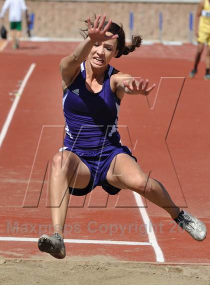Thumbnail 1 in 55th Bloomfield Invitational photogallery.