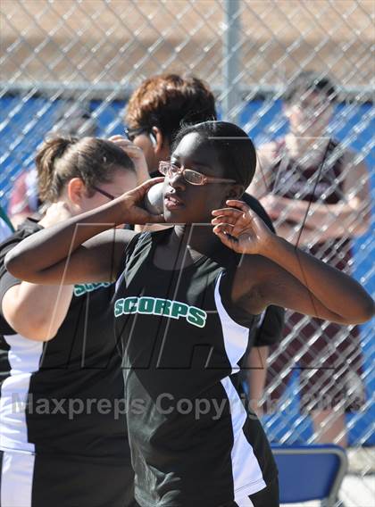 Thumbnail 1 in 55th Bloomfield Invitational photogallery.