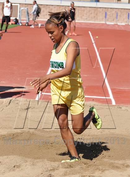 Thumbnail 2 in 55th Bloomfield Invitational photogallery.