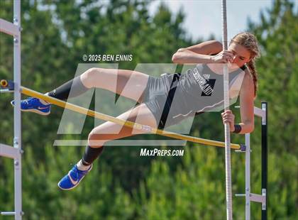 Thumbnail 3 in GIAA Track & Field Championships photogallery.