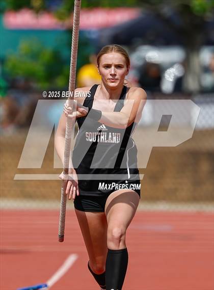 Thumbnail 3 in GIAA Track & Field Championships photogallery.