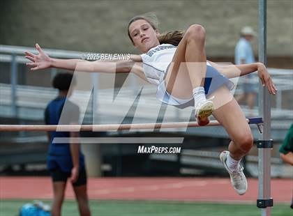 Thumbnail 1 in GIAA Track & Field Championships photogallery.