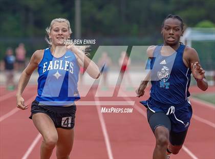 Thumbnail 3 in GIAA Track & Field Championships photogallery.