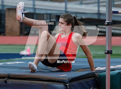 Thumbnail 3 in GIAA Track & Field Championships photogallery.