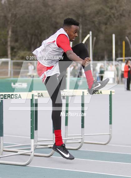 Thumbnail 1 in Capital Valley Conference 1A Meet photogallery.