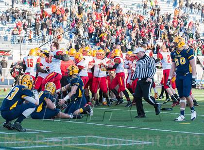 Thumbnail 3 in North Catholic vs. Old Forge (PIAA Class A Final) photogallery.