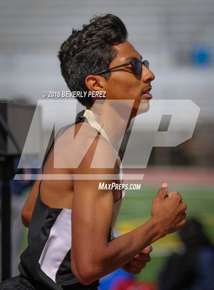 Thumbnail 1 in Golden League CIF Finals (3200 Meter Run) photogallery.
