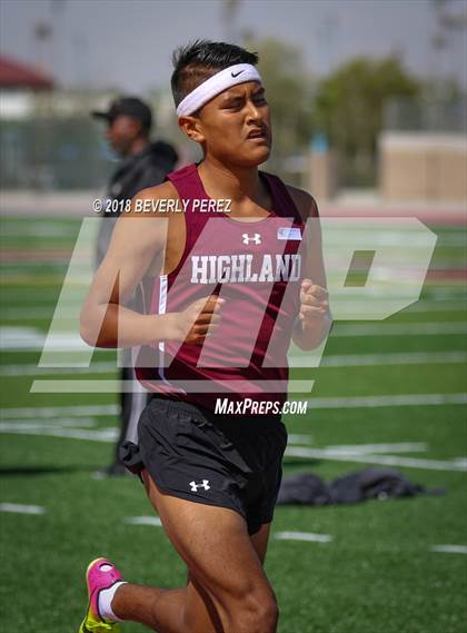 Thumbnail 2 in Golden League CIF Finals (3200 Meter Run) photogallery.
