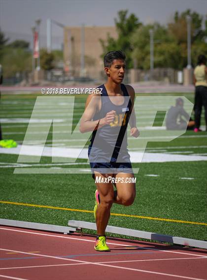 Thumbnail 1 in Golden League CIF Finals (3200 Meter Run) photogallery.