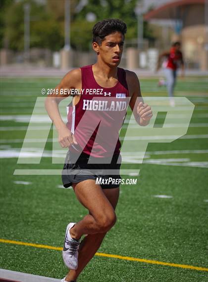 Thumbnail 1 in Golden League CIF Finals (3200 Meter Run) photogallery.