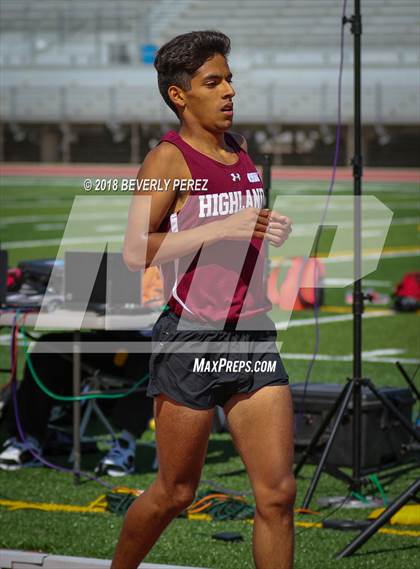 Thumbnail 1 in Golden League CIF Finals (3200 Meter Run) photogallery.