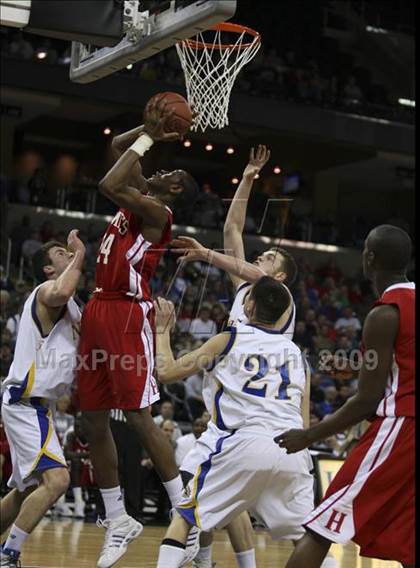 Thumbnail 1 in Newport Central Catholic vs Holmes (Ninth region semifinals) photogallery.