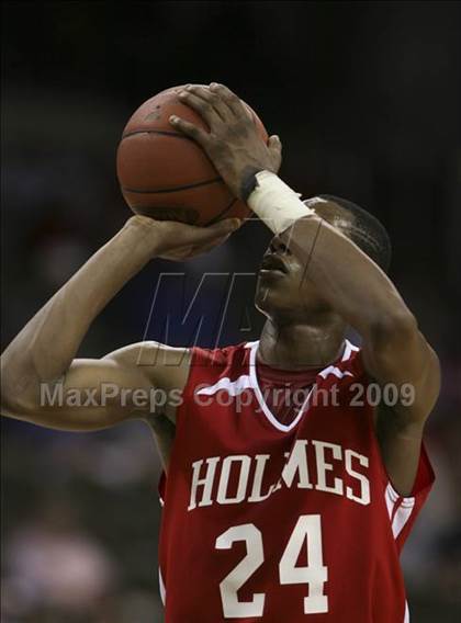 Thumbnail 2 in Newport Central Catholic vs Holmes (Ninth region semifinals) photogallery.