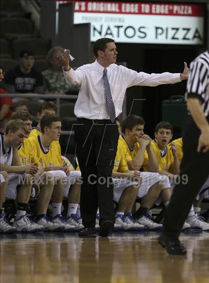 Thumbnail 3 in Newport Central Catholic vs Holmes (Ninth region semifinals) photogallery.
