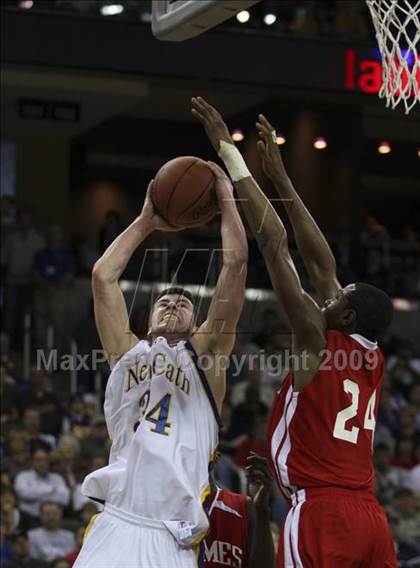 Thumbnail 1 in Newport Central Catholic vs Holmes (Ninth region semifinals) photogallery.