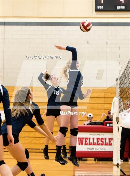 Thumbnail 2 in Needham @ Wellesley photogallery.
