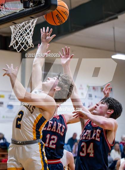 Thumbnail 2 in Leake Academy vs. Washington photogallery.