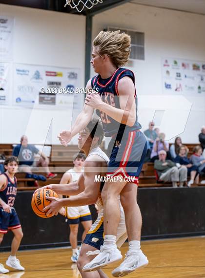 Thumbnail 1 in Leake Academy vs. Washington photogallery.
