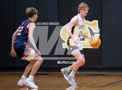 Thumbnail 3 in Leake Academy vs. Washington photogallery.