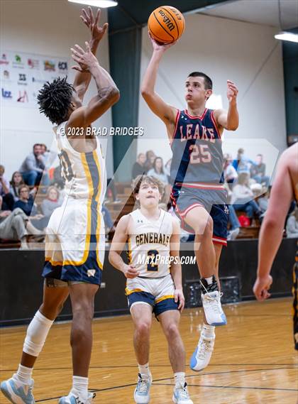Thumbnail 3 in Leake Academy vs. Washington photogallery.