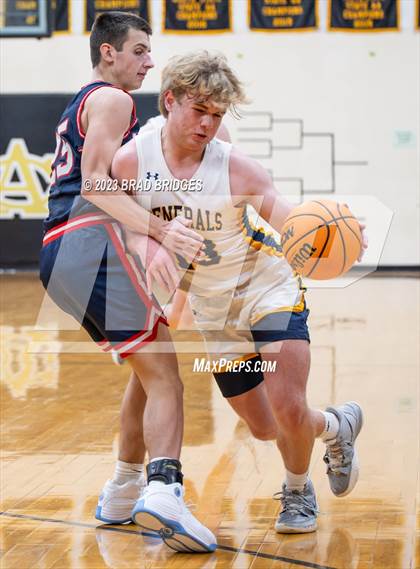 Thumbnail 2 in Leake Academy vs. Washington photogallery.