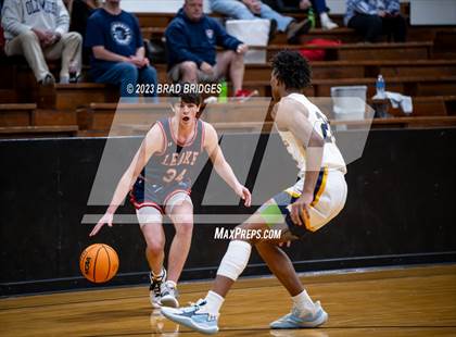 Thumbnail 3 in Leake Academy vs. Washington photogallery.