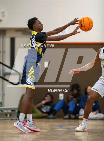 Thumbnail 3 in Rock Creek Christian Academy vs Heirway Christian Academy (Veterans Showcase) photogallery.