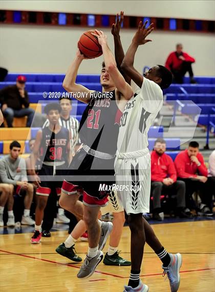 Thumbnail 2 in Holy Trinity vs St. Francis Prep (Tom Crotty Classic) photogallery.