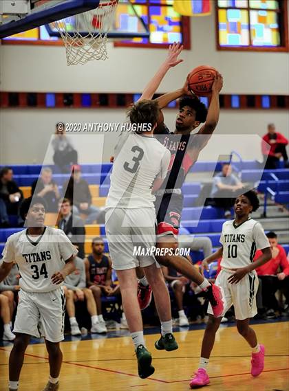 Thumbnail 1 in Holy Trinity vs St. Francis Prep (Tom Crotty Classic) photogallery.