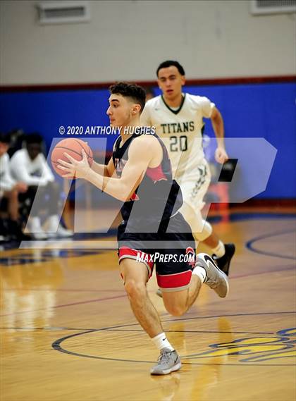 Thumbnail 1 in Holy Trinity vs St. Francis Prep (Tom Crotty Classic) photogallery.