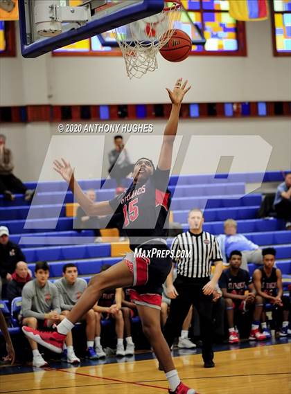 Thumbnail 3 in Holy Trinity vs St. Francis Prep (Tom Crotty Classic) photogallery.
